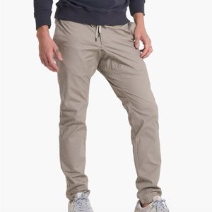 Vuori Men's Ripstop Pants - Large
Sesame Color.